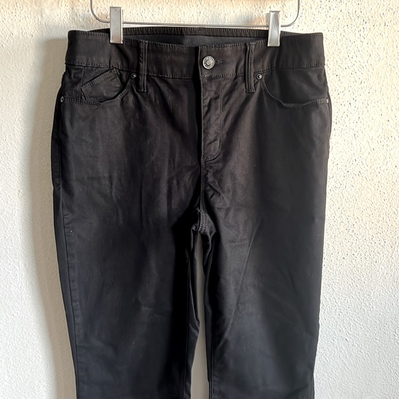 Chico’s SO SLIMMING Girlfriend Jeans/Pants - Picture 7 of 8